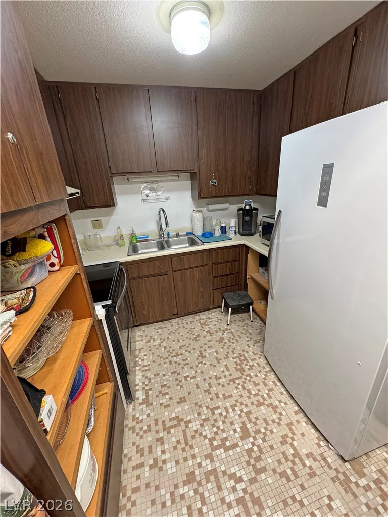 301 Hamilton, Pahrump, NV 89048
