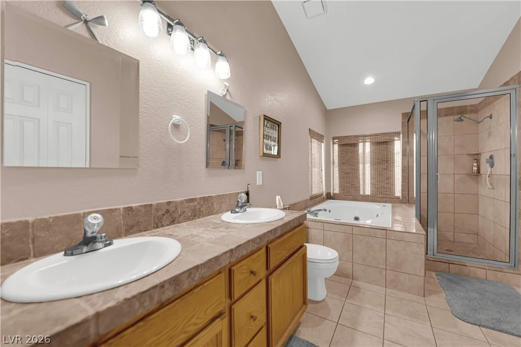 7412 Summer Crest, Las Vegas, NV 89129
