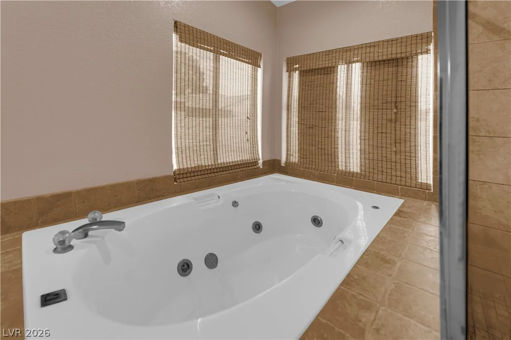 7412 Summer Crest, Las Vegas, NV 89129