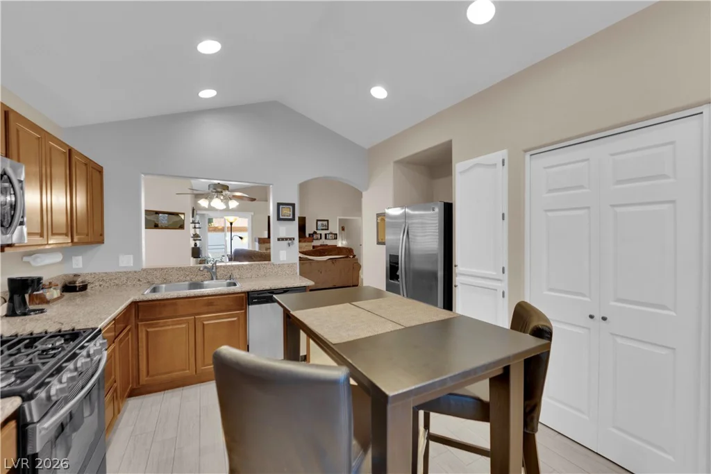 7412 Summer Crest, Las Vegas, NV 89129