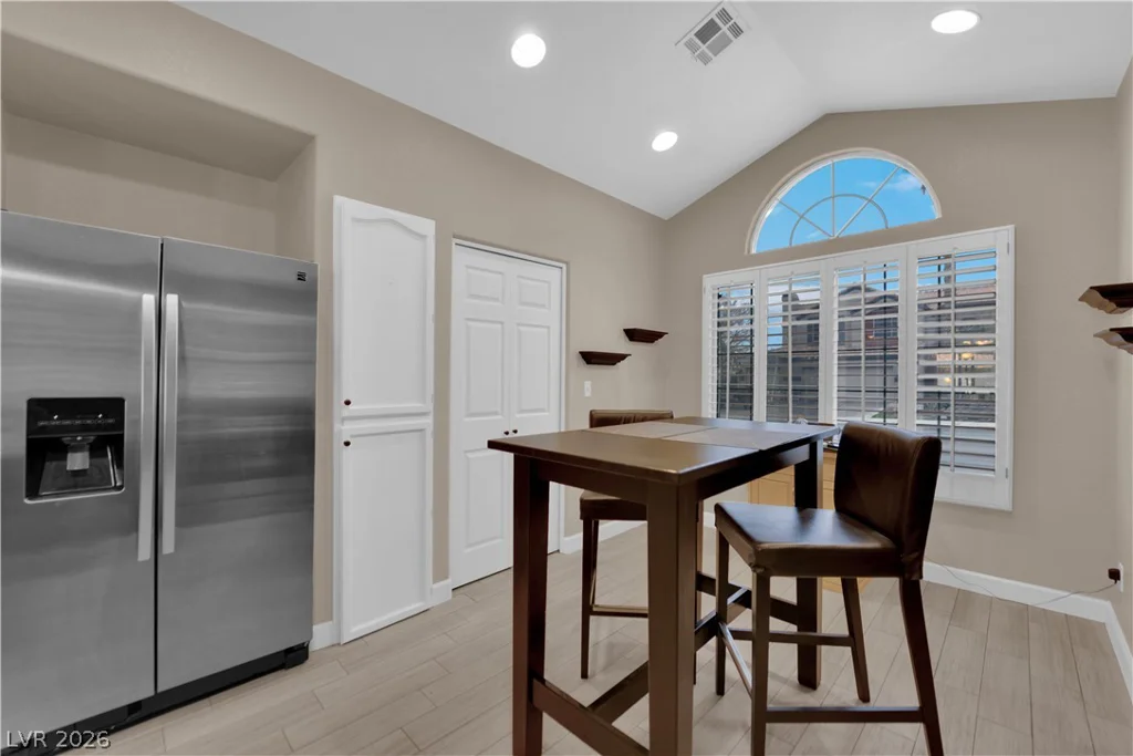 7412 Summer Crest, Las Vegas, NV 89129