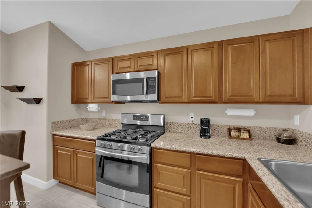 7412 Summer Crest, Las Vegas, NV 89129