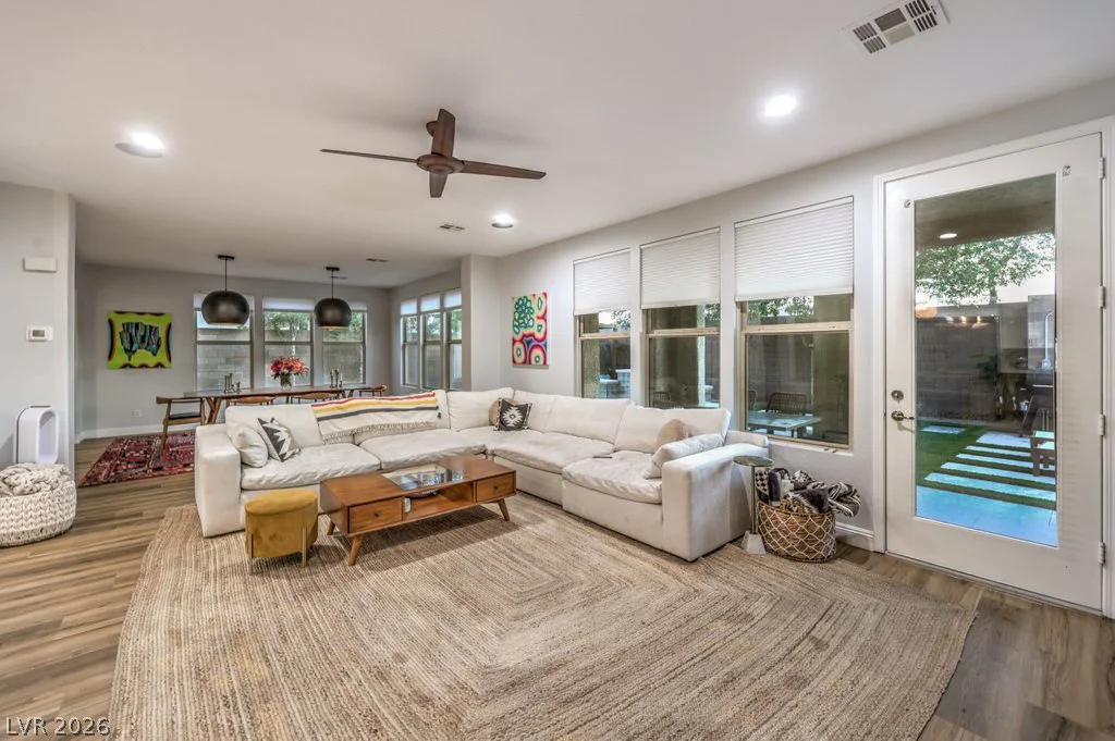 7865 Alameda Creek, Las Vegas, NV 89113