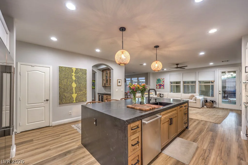 7865 Alameda Creek, Las Vegas, NV 89113