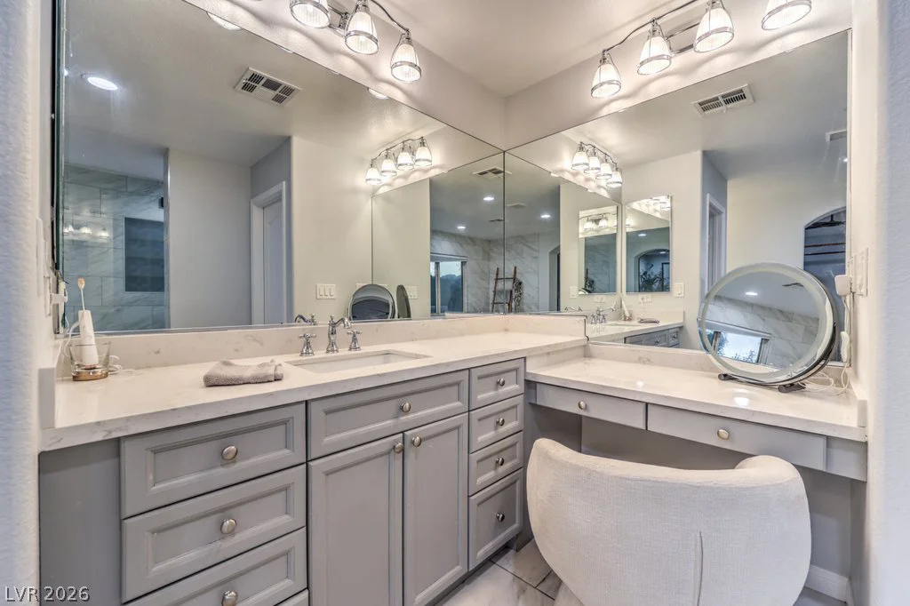 7865 Alameda Creek, Las Vegas, NV 89113