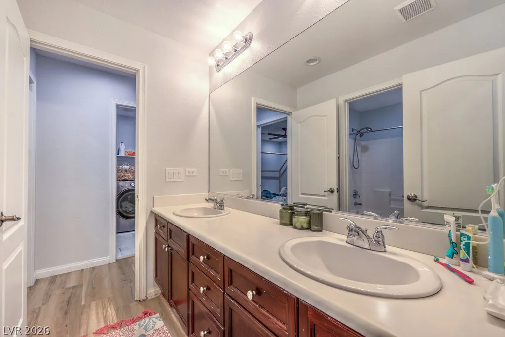 7865 Alameda Creek, Las Vegas, NV 89113