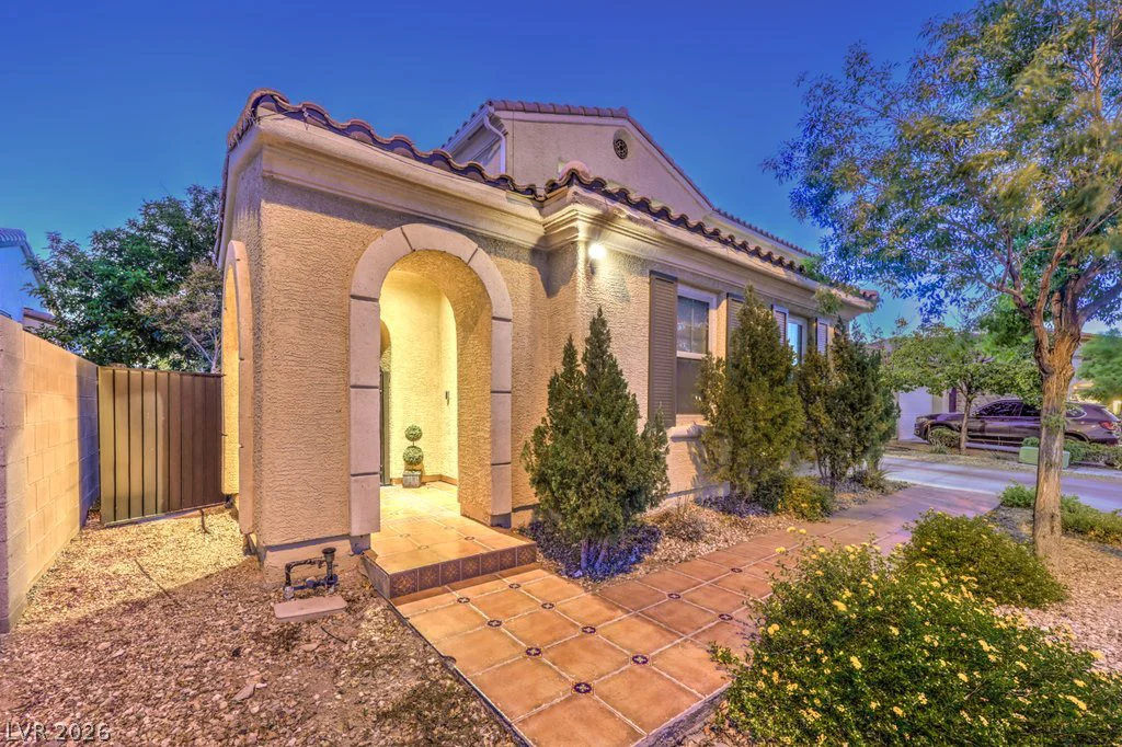 7865 Alameda Creek, Las Vegas, NV 89113