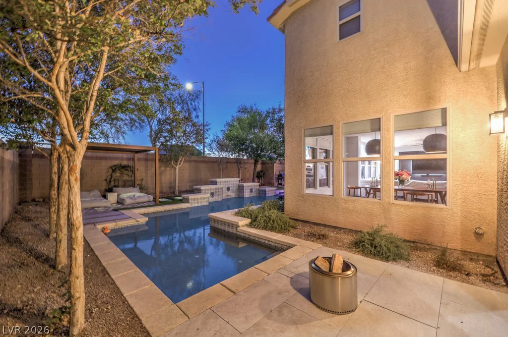 7865 Alameda Creek, Las Vegas, NV 89113
