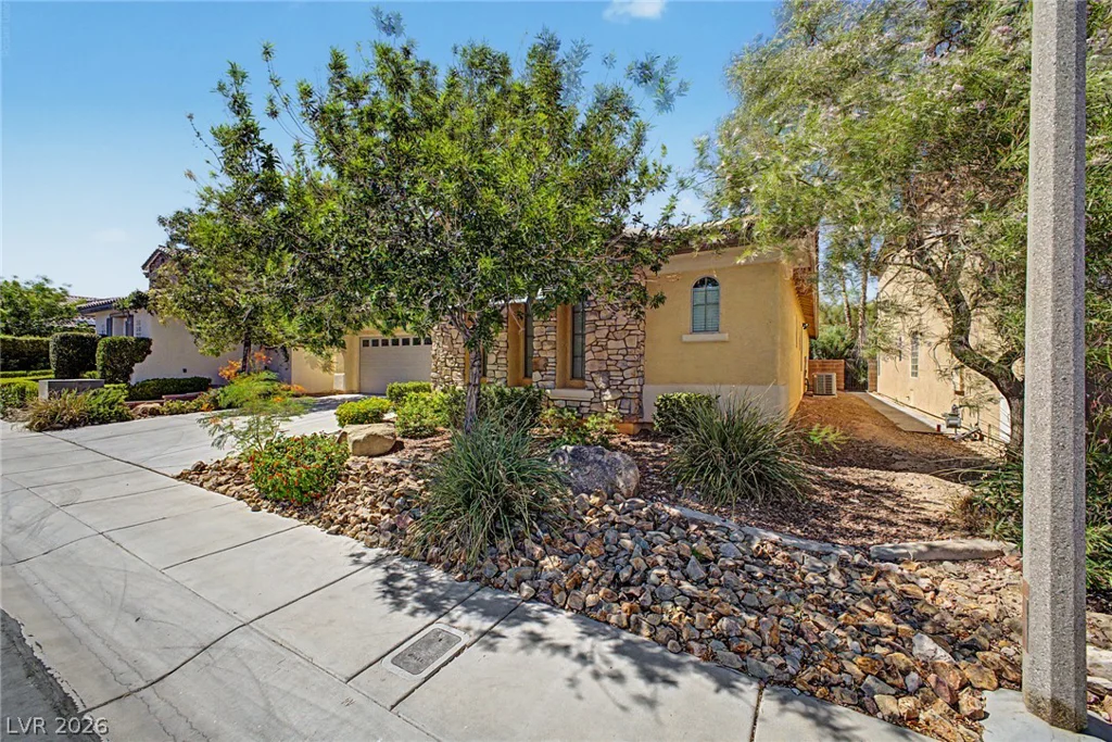 8274 Cupertino Heights, Las Vegas, NV 89178