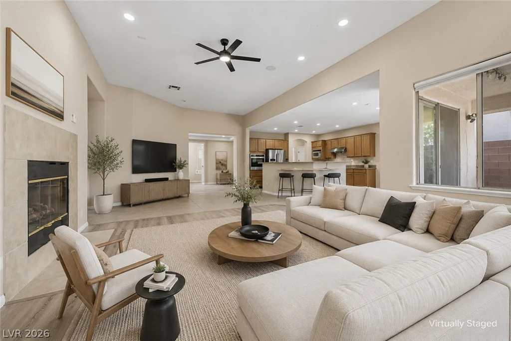 8274 Cupertino Heights, Las Vegas, NV 89178