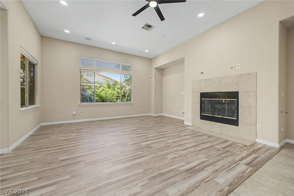8274 Cupertino Heights, Las Vegas, NV 89178
