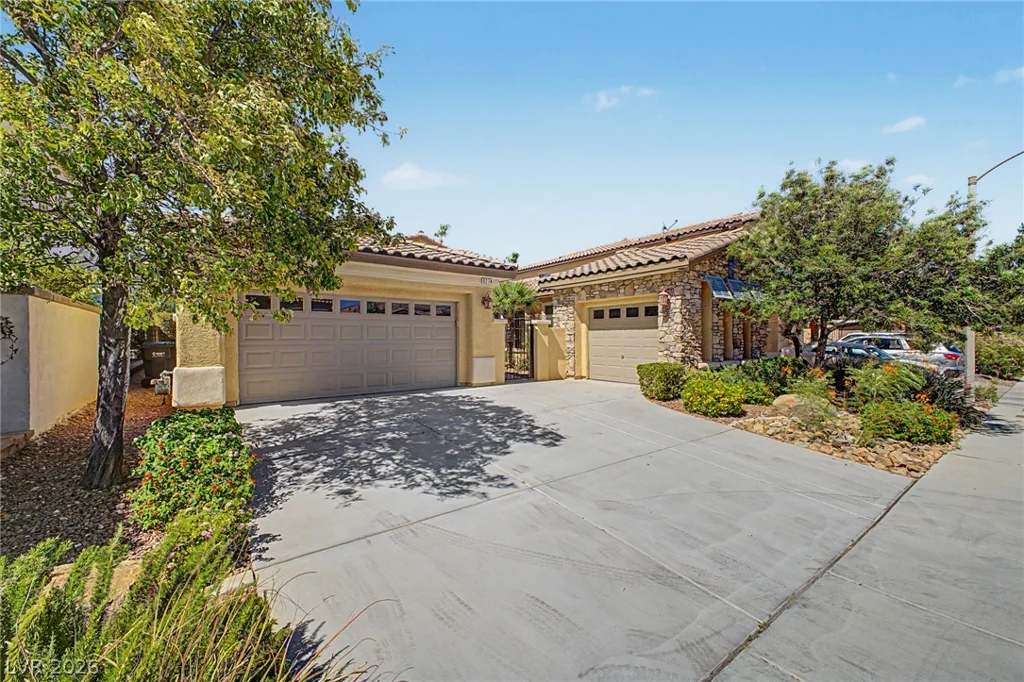 8274 Cupertino Heights, Las Vegas, NV 89178