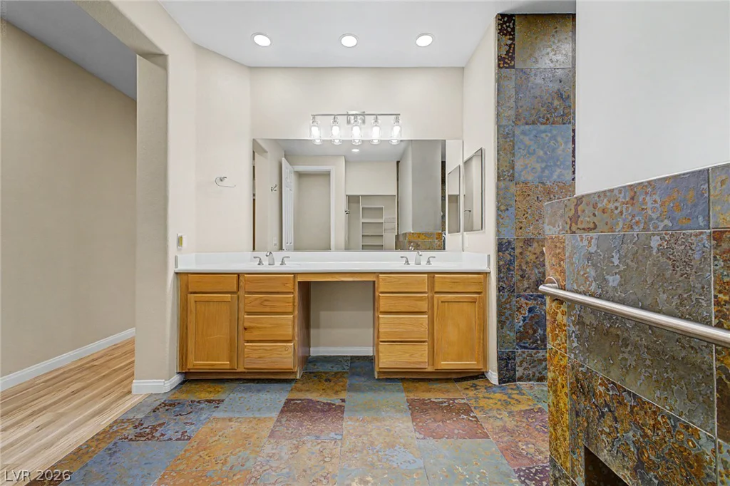 8274 Cupertino Heights, Las Vegas, NV 89178