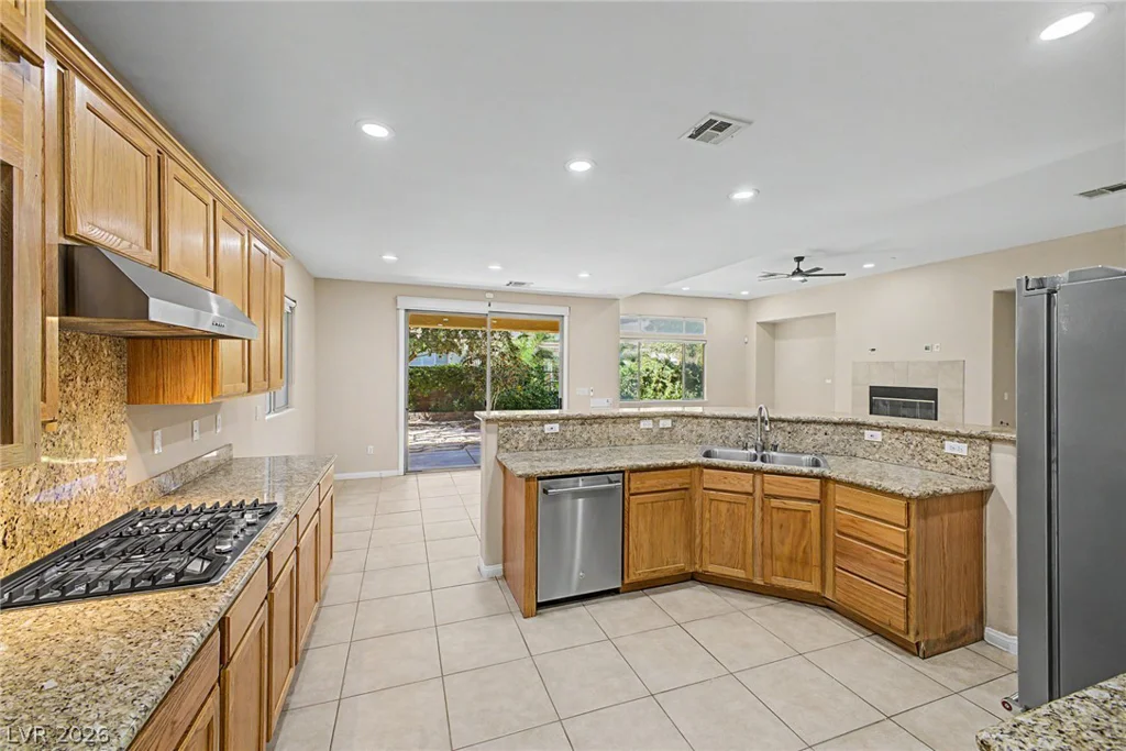 8274 Cupertino Heights, Las Vegas, NV 89178