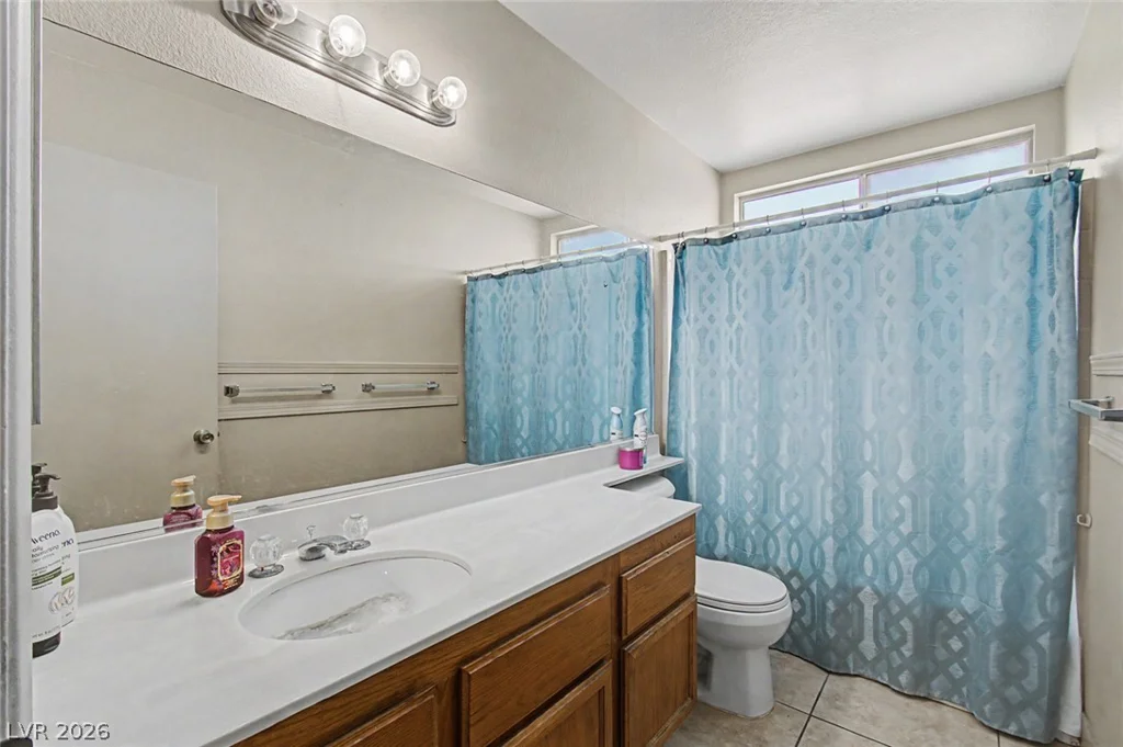 1340 Red Hollow, North Las Vegas, NV 89031