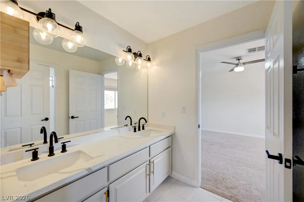 9131 Ivory Beach, Las Vegas, NV 89147