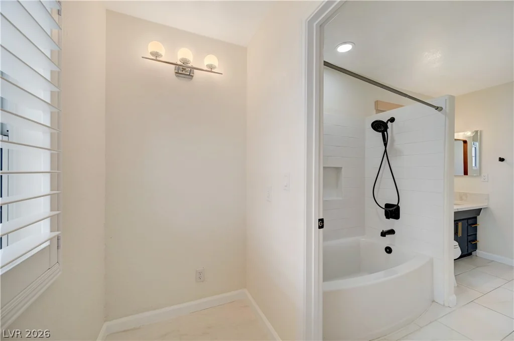 9131 Ivory Beach, Las Vegas, NV 89147