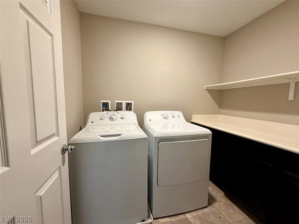 3832 Autumn America, North Las Vegas, NV 89032