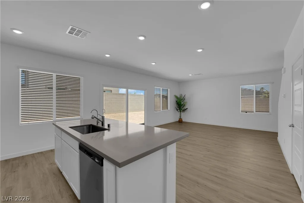8326 Hayden Hills, Las Vegas, NV 89147