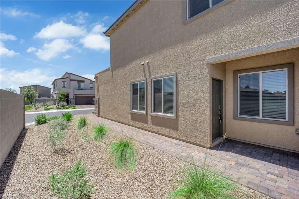 8326 Hayden Hills, Las Vegas, NV 89147