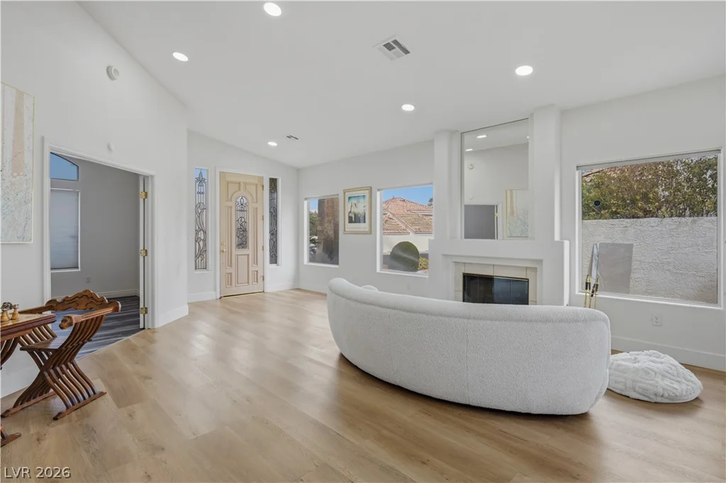 2933 Harbor Cove, Las Vegas, NV 89128