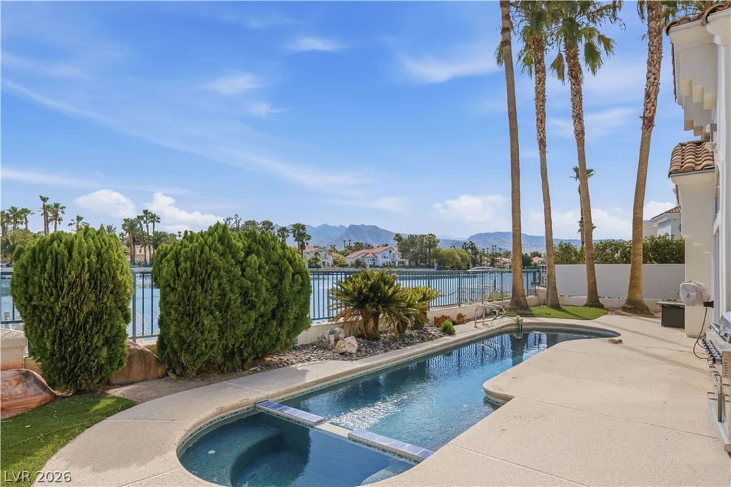 2933 Harbor Cove, Las Vegas, NV 89128