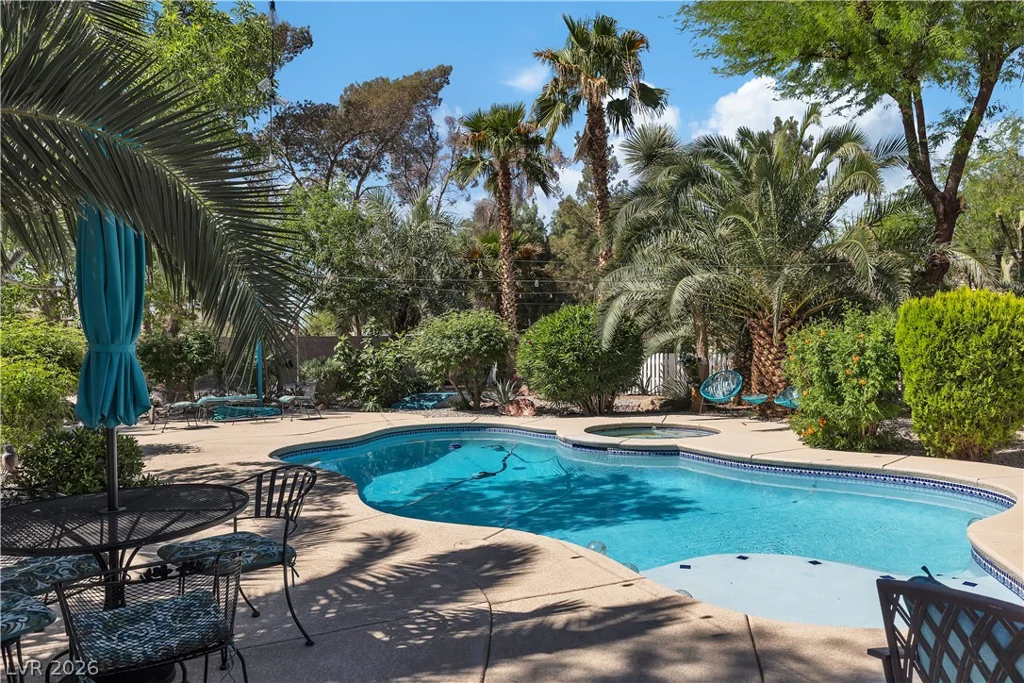 131 Beesley, Las Vegas, NV 89110