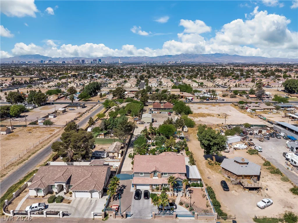 131 Beesley, Las Vegas, NV 89110
