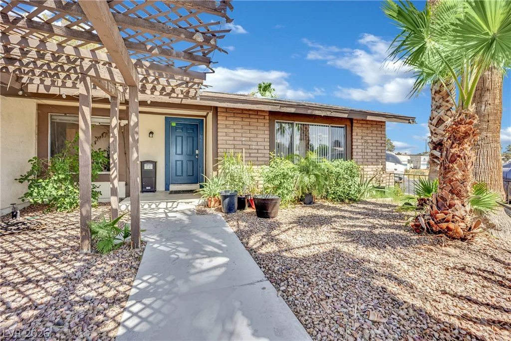 801 Greenbrook, Las Vegas, NV 89110