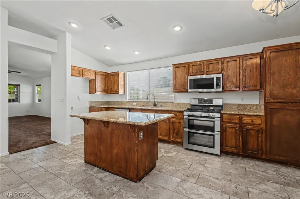 9501 Fox Forest, Las Vegas, NV 89129