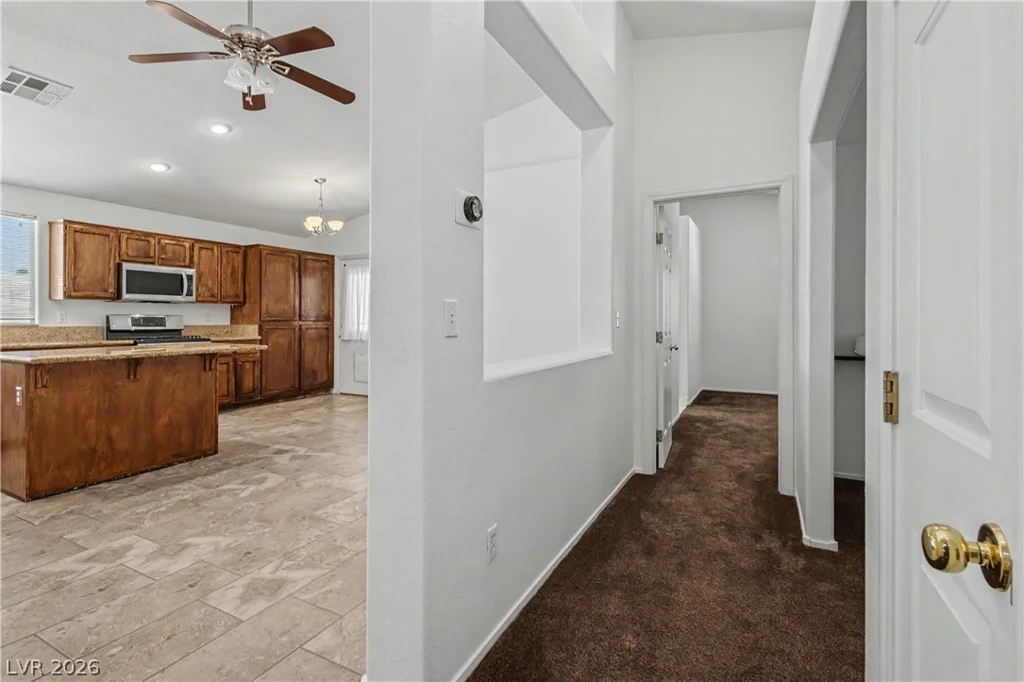 9501 Fox Forest, Las Vegas, NV 89129