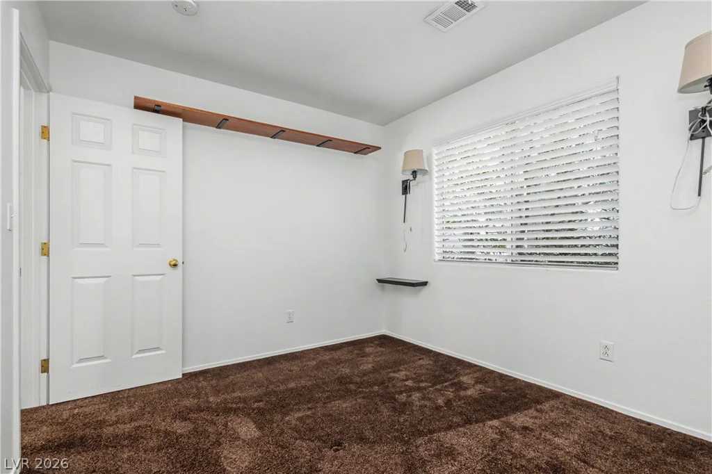 9501 Fox Forest, Las Vegas, NV 89129