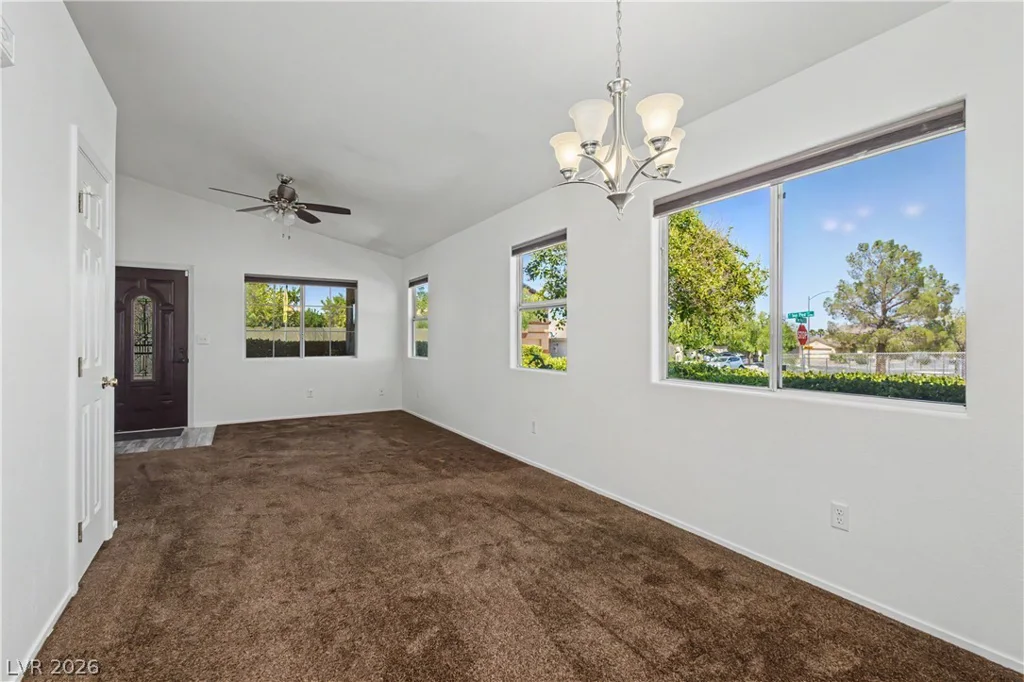 9501 Fox Forest, Las Vegas, NV 89129