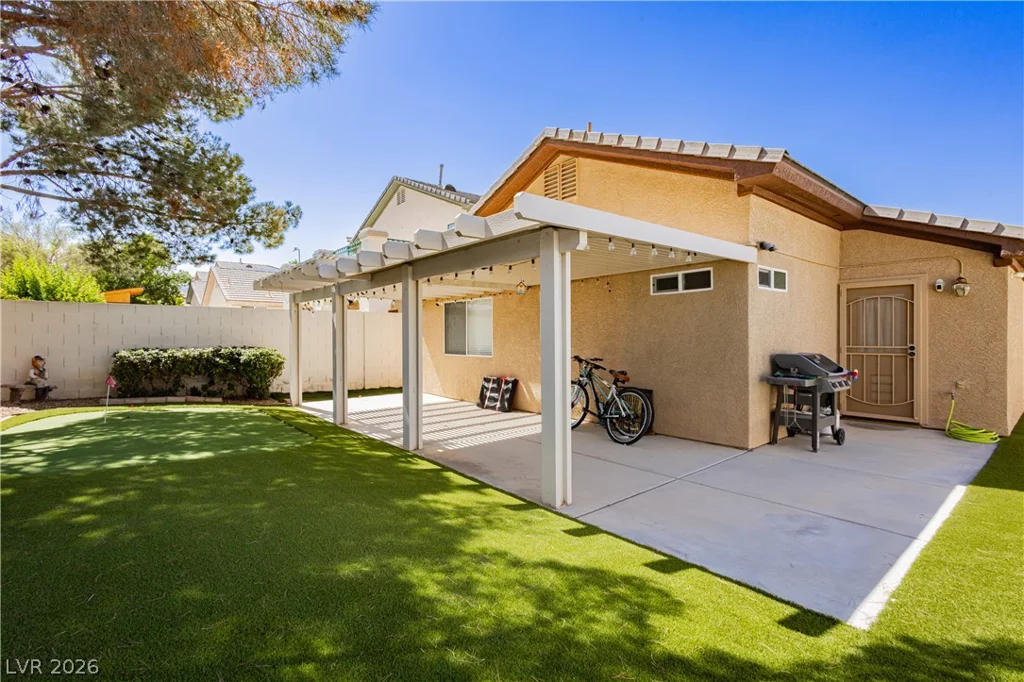 9501 Fox Forest, Las Vegas, NV 89129