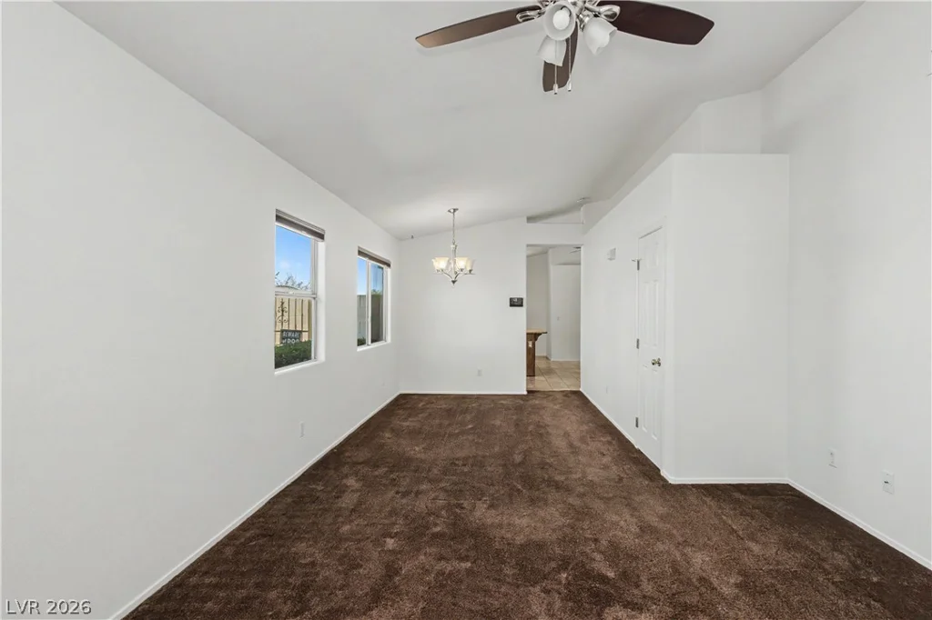 9501 Fox Forest, Las Vegas, NV 89129