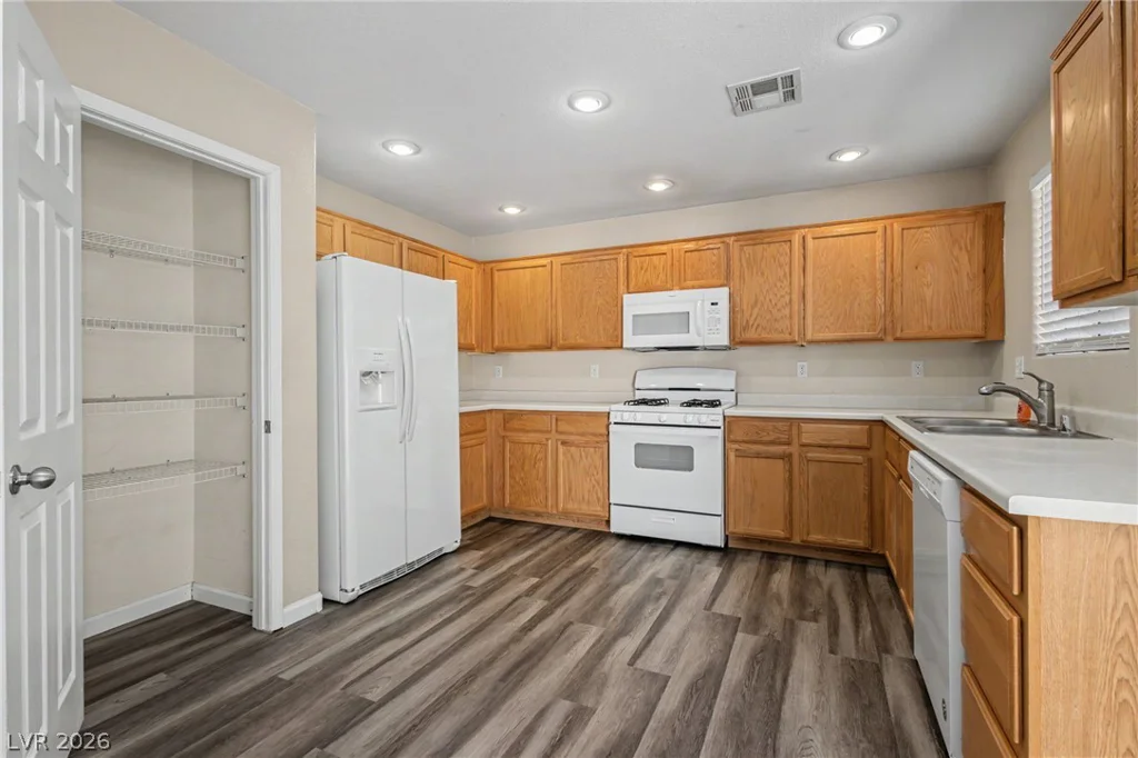 958 Medina De Leon, Henderson, NV 89015