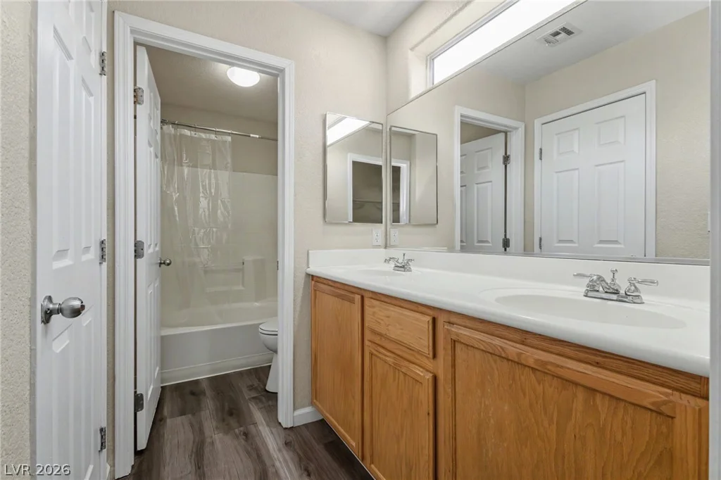 958 Medina De Leon, Henderson, NV 89015