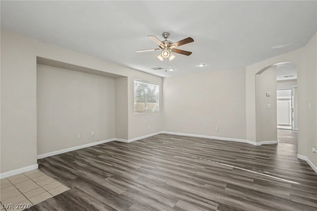 958 Medina De Leon, Henderson, NV 89015