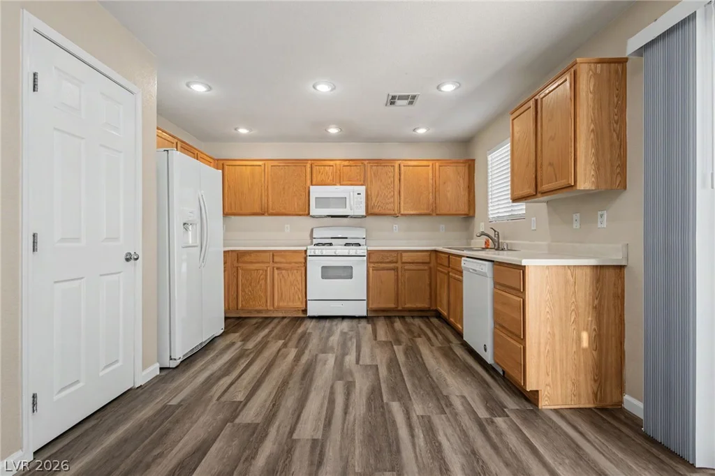 958 Medina De Leon, Henderson, NV 89015