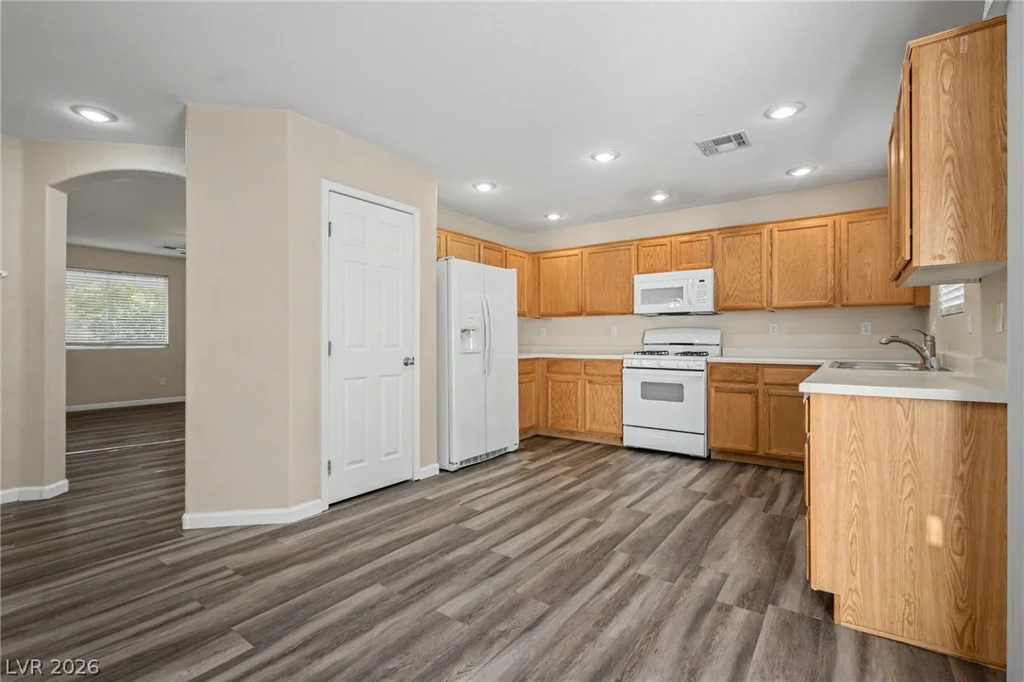 958 Medina De Leon, Henderson, NV 89015