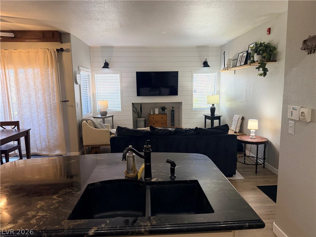 8250 Grand Canyon, Las Vegas, NV 89166