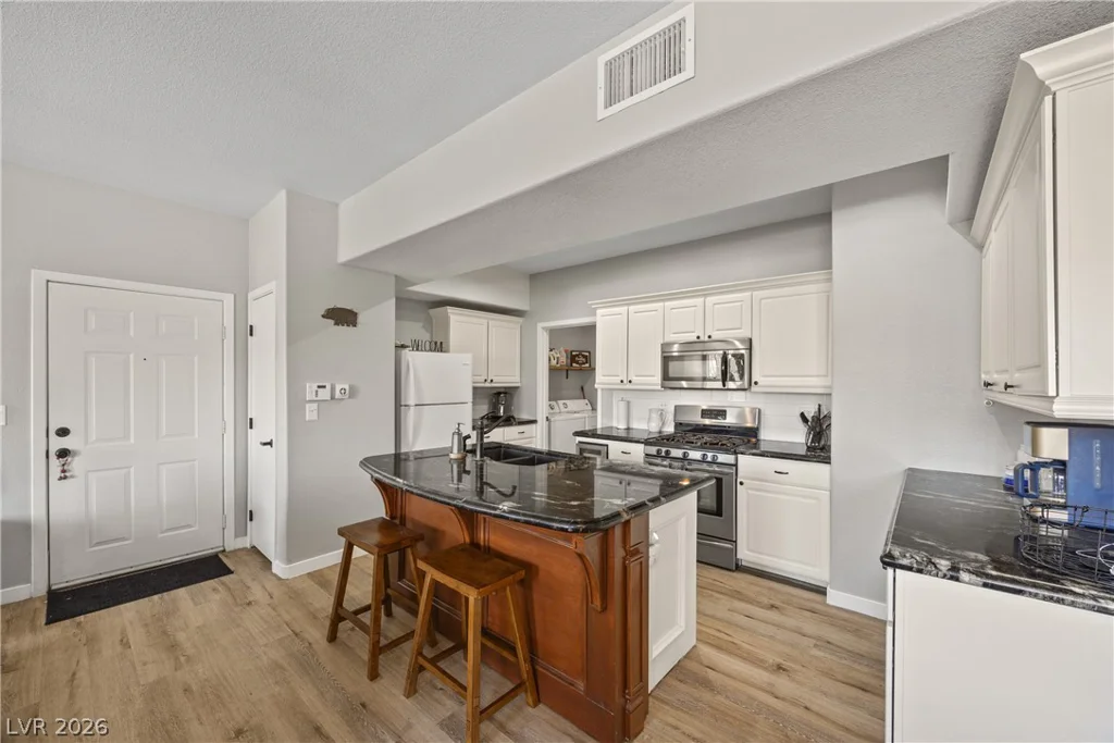 8250 Grand Canyon, Las Vegas, NV 89166