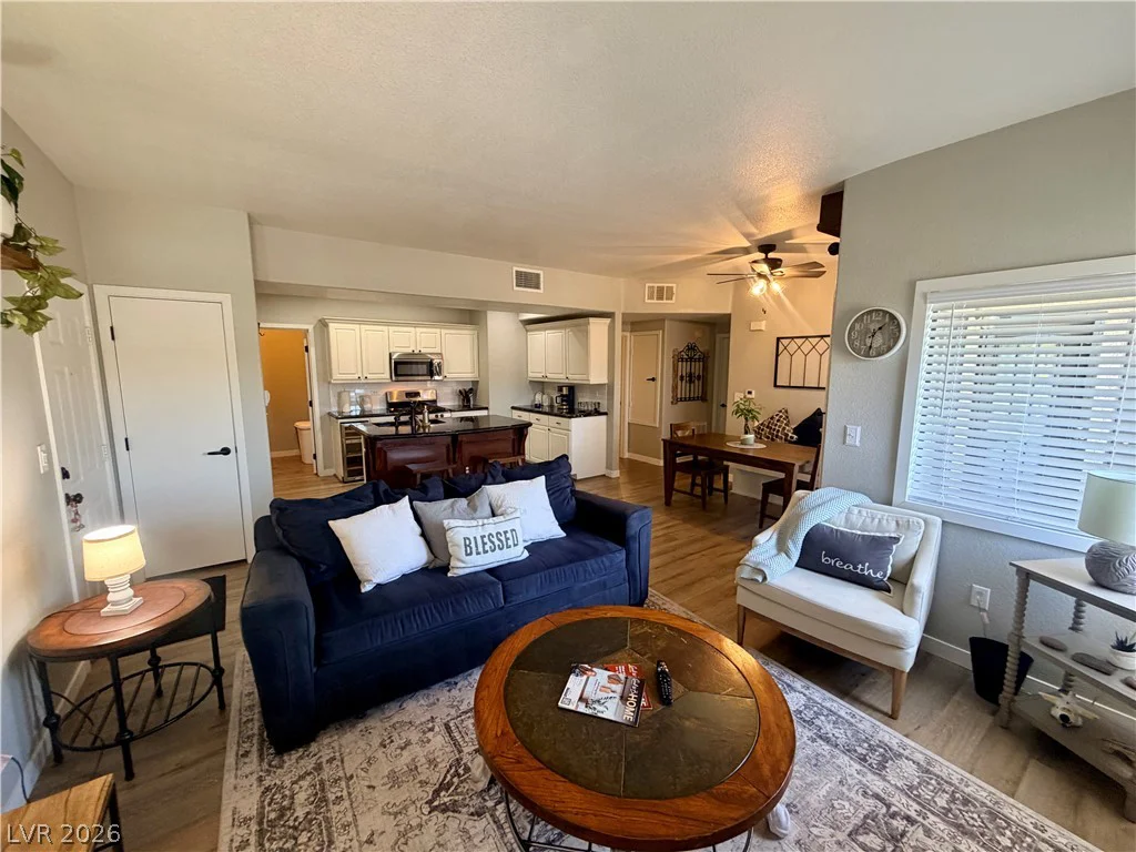 8250 Grand Canyon, Las Vegas, NV 89166