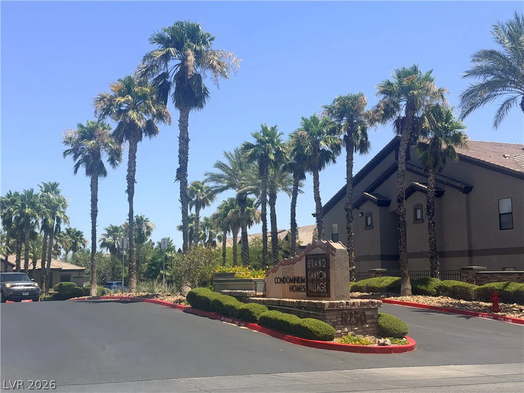 8250 Grand Canyon, Las Vegas, NV 89166