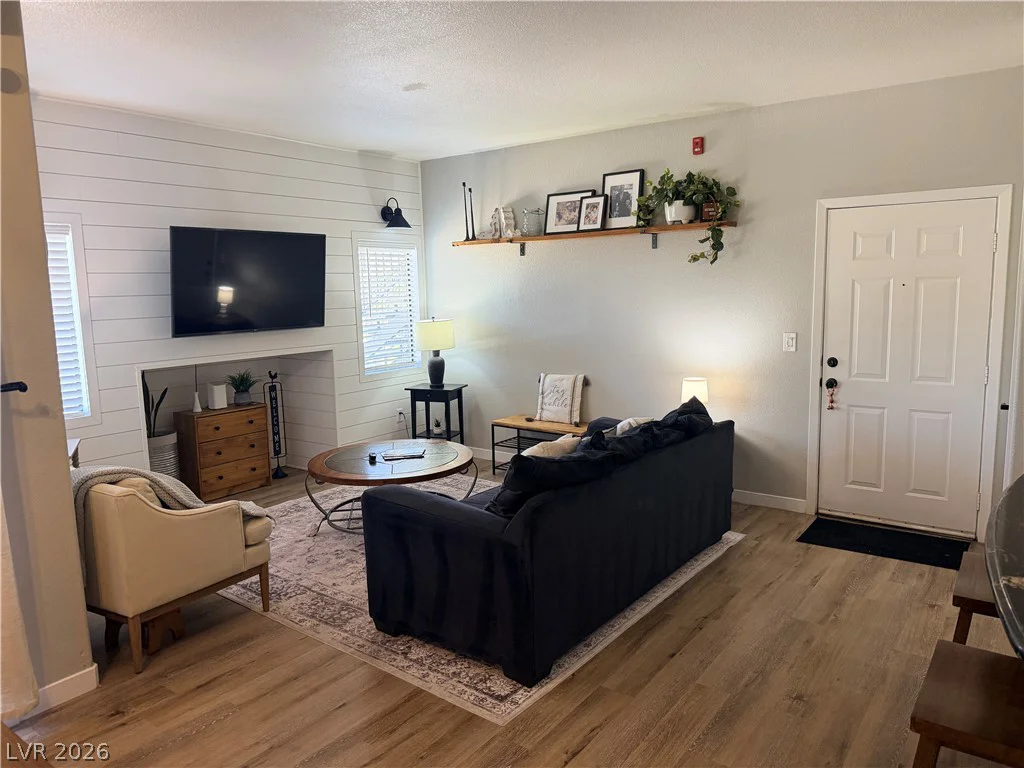 8250 Grand Canyon, Las Vegas, NV 89166