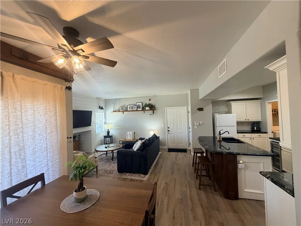 8250 Grand Canyon, Las Vegas, NV 89166