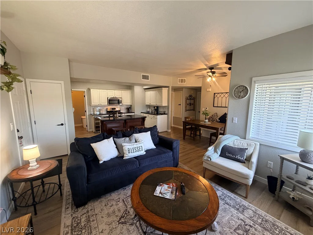8250 Grand Canyon, Las Vegas, NV 89166