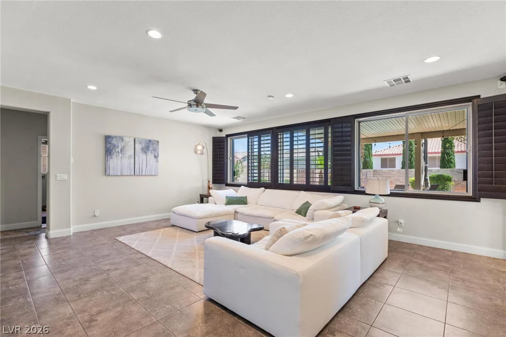 2972 Imperial Purple, Las Vegas, NV 89117