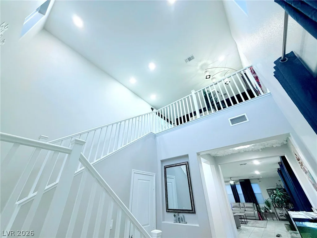 6920 Baylor Creek, North Las Vegas, NV 89086