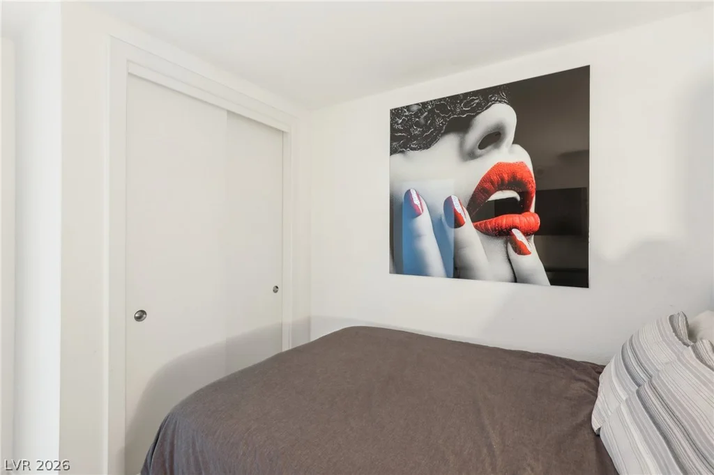 4471 Dean Martin, Las Vegas, NV 89103